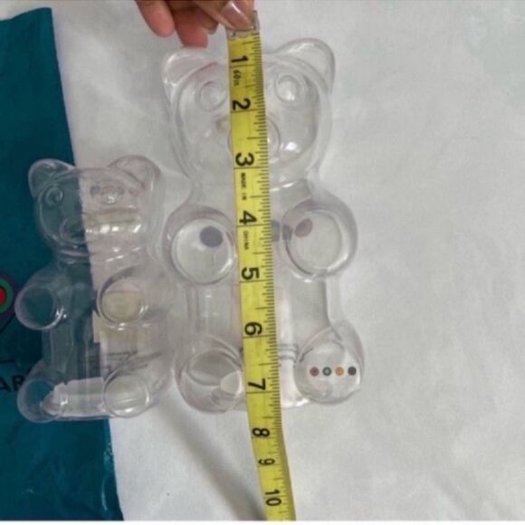 Set of 2 BEAR SHAPED ACRYLIC CANDY BOXES - Picture 4 of 13